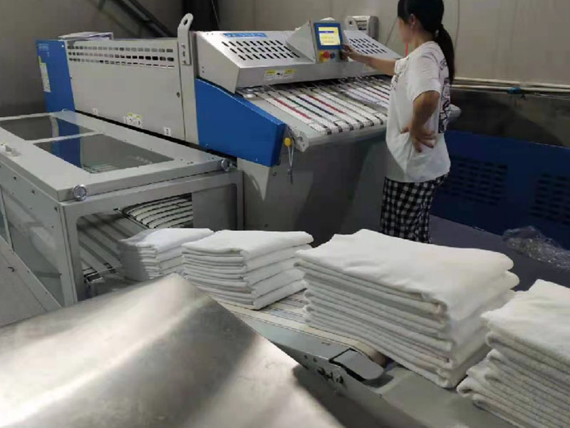 辽阳巾类折叠机-02